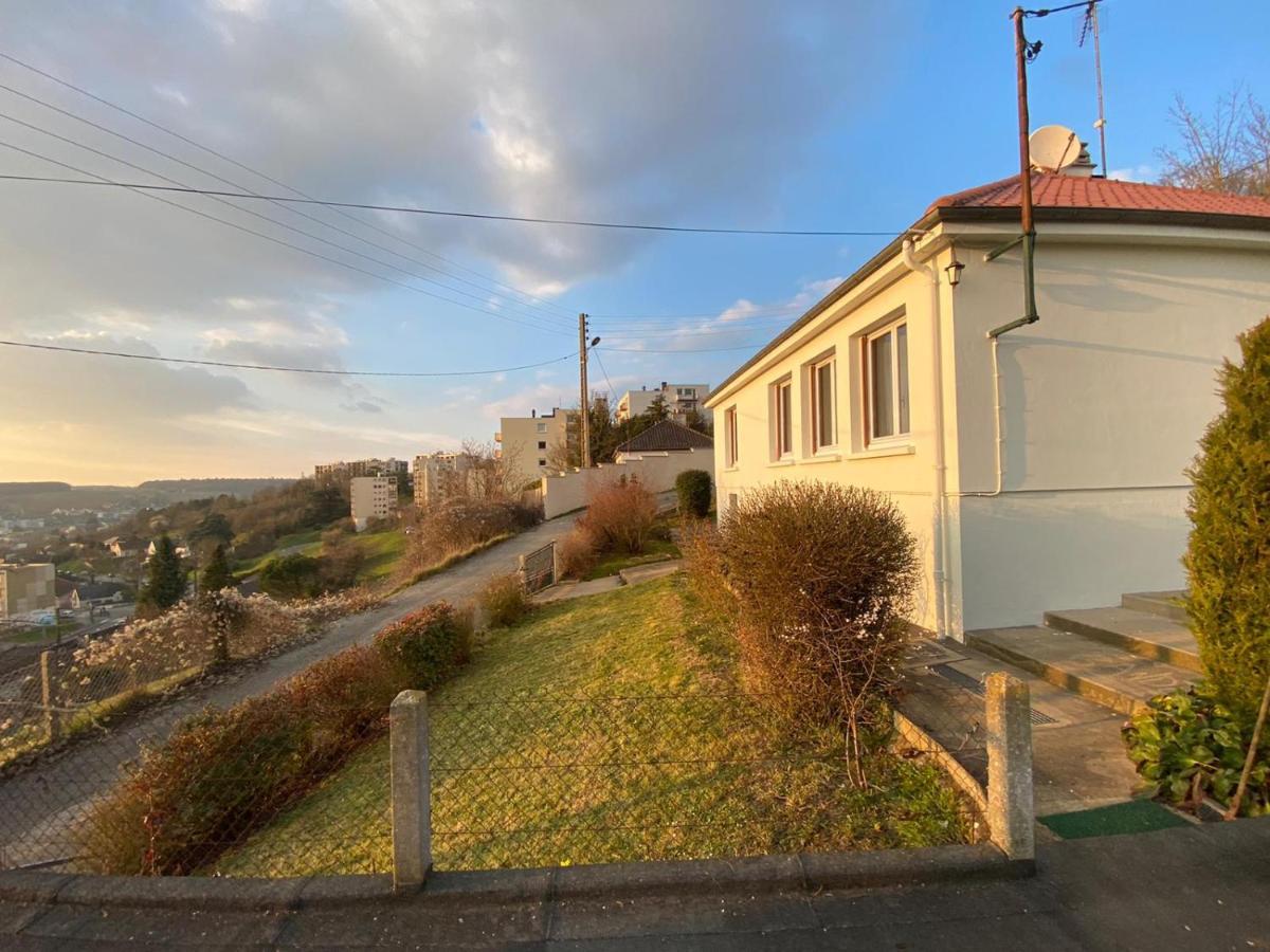 Maison Entiere Avec Jardin Et Une Belle Vue 에브뢰 외부 사진